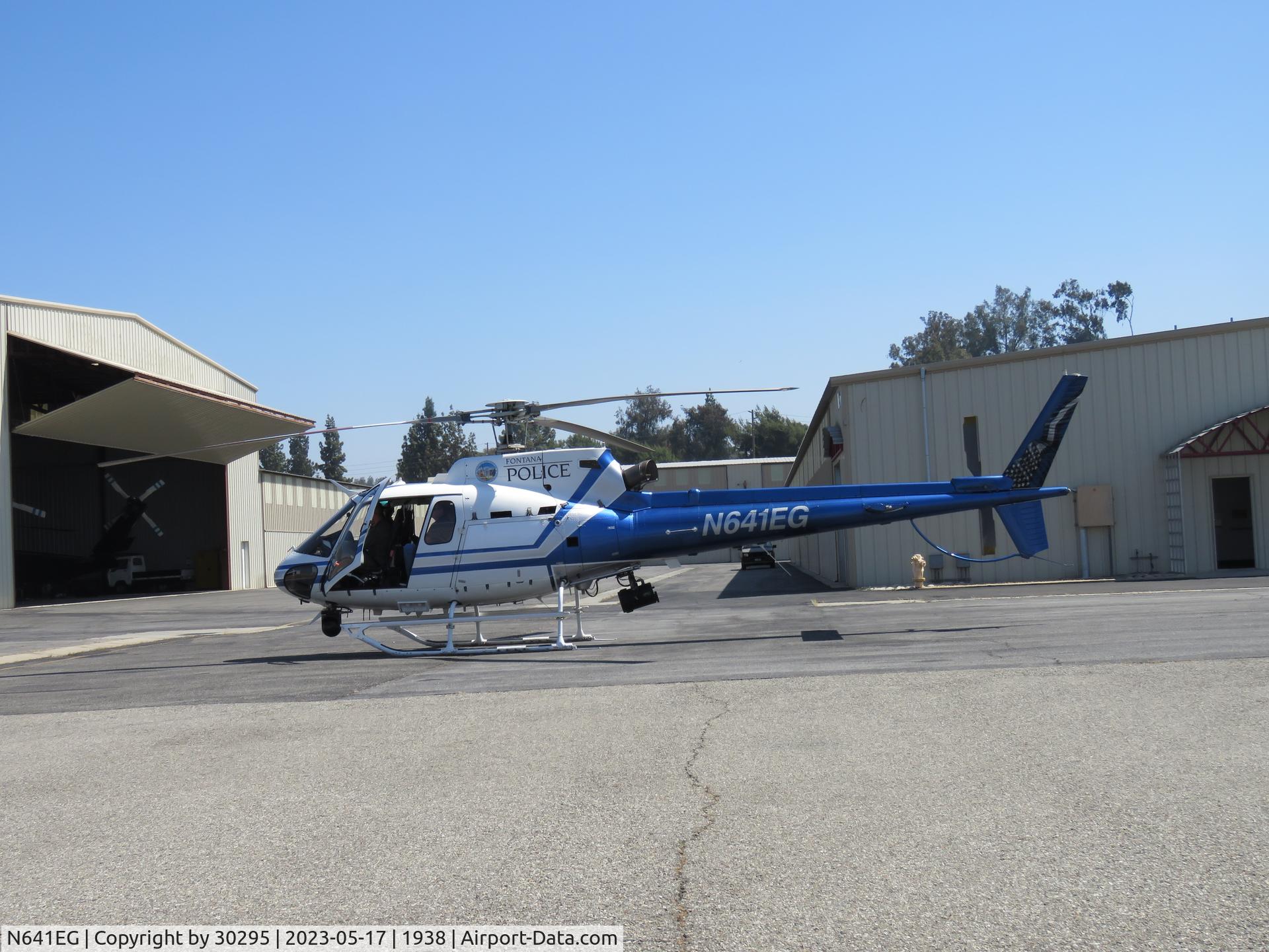 N641EG, 2011 Eurocopter AS-350B-2 Ecureuil Ecureuil C/N 7169, Waiting to be placed in hanger