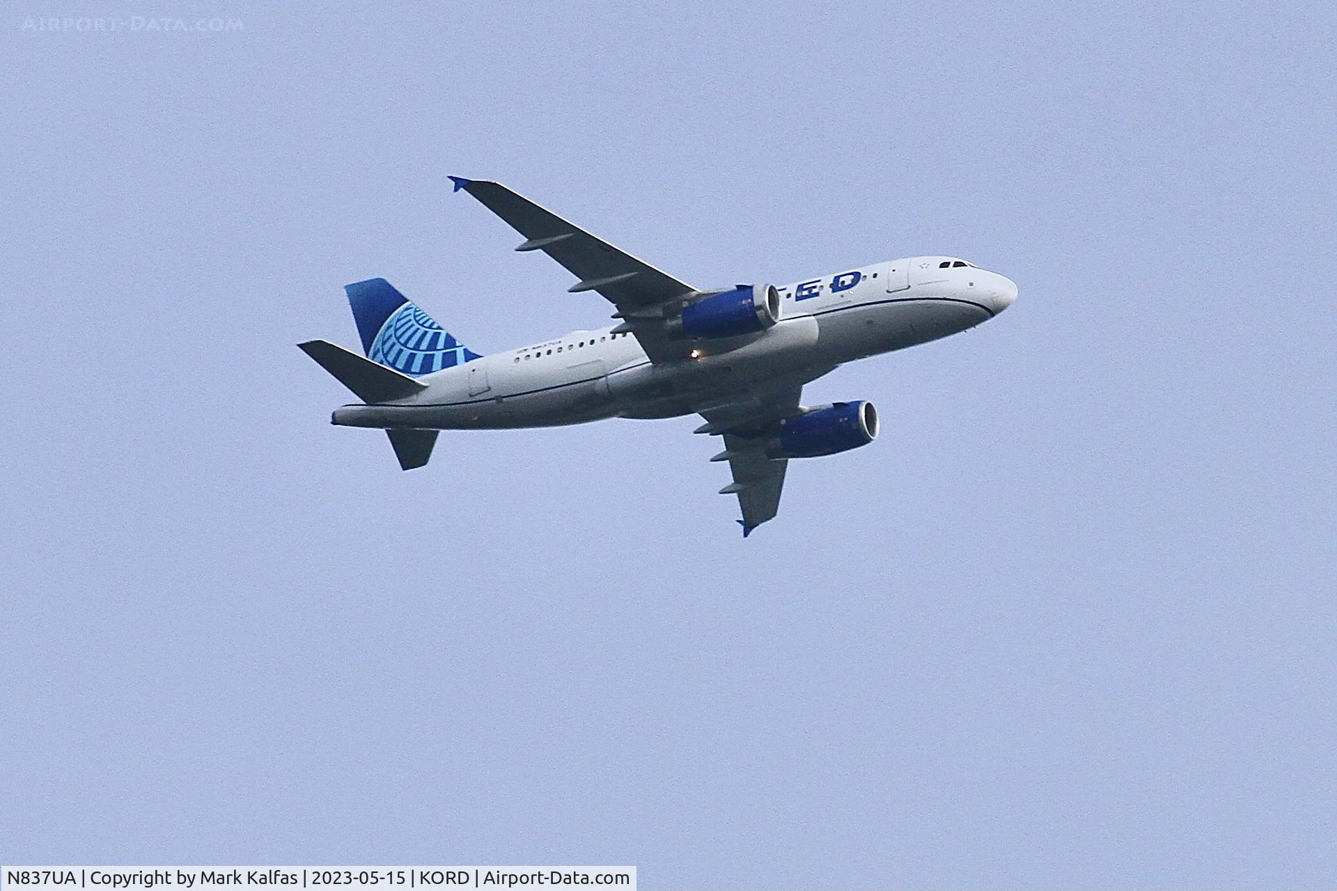 N837UA, 2001 Airbus A319-131 C/N 1474, United Airlines Airbus A319-131, N837UA operating as UA2220 from SDF to ORD