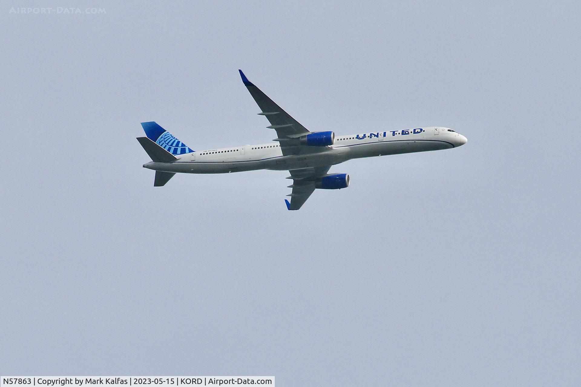 N57863, 2001 Boeing 757-33N C/N 32587, United Airlines Boeing 757-33N, N57863 operating as UA1828 from MCO to ORD
