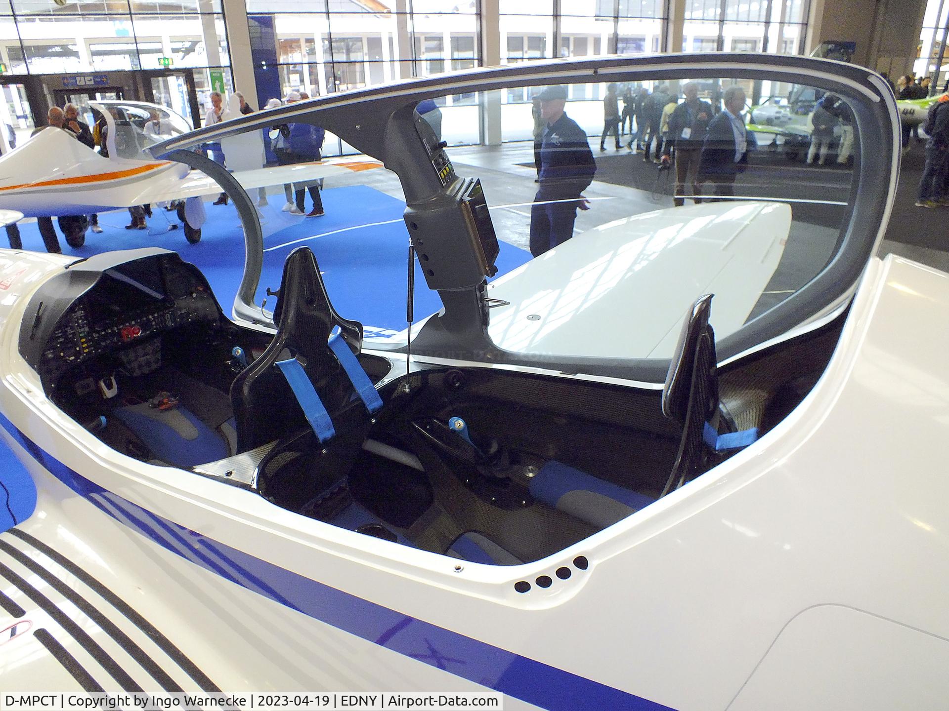 D-MPCT, Shark Aero Shark C/N 111, Shark Aero Shark at the AERO 2023, Friedrichshafen #c