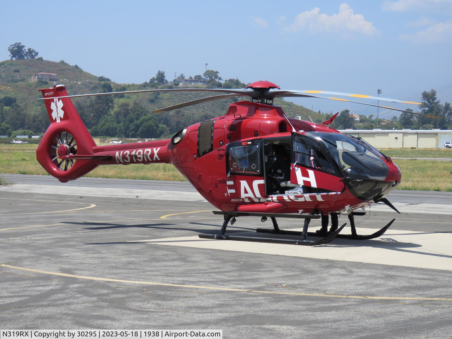 N319RX, 2016 Airbus Helicopters EC-135P-3 C/N 1223, Getting ready to depart