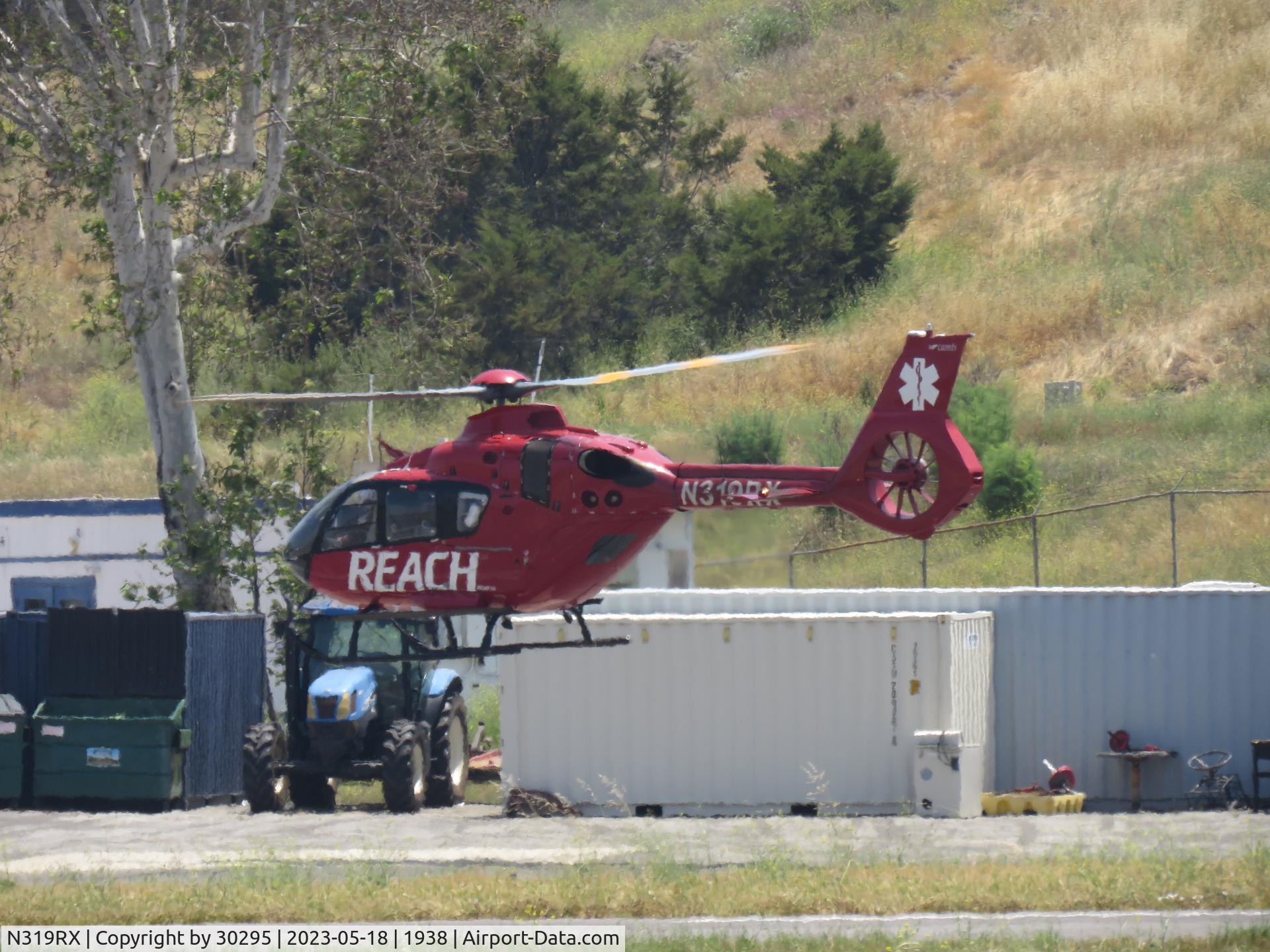 N319RX, 2016 Airbus Helicopters EC-135P-3 C/N 1223, Lifting up