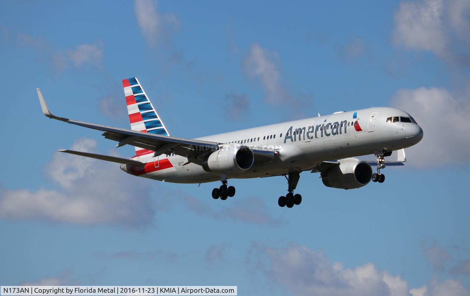 N173AN, 2002 Boeing 757-223 C/N 32399, AAL 752 nc zx