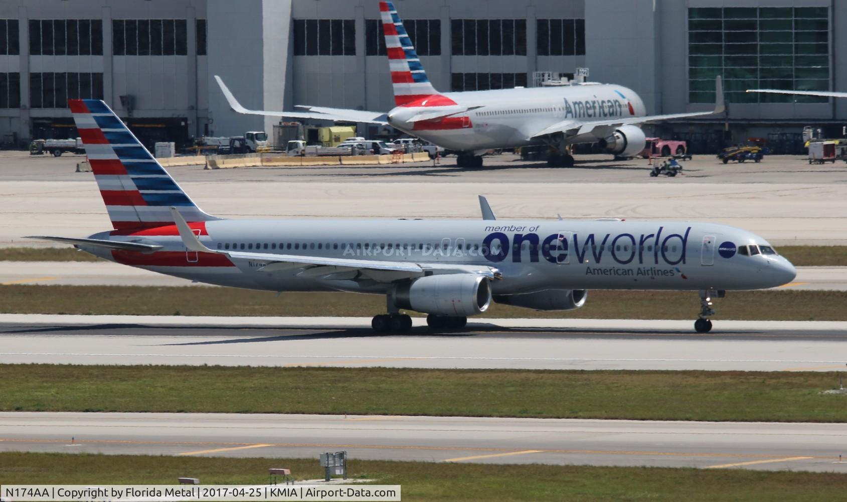 N174AA, 2002 Boeing 757-223 C/N 31308, AAL 752 zx