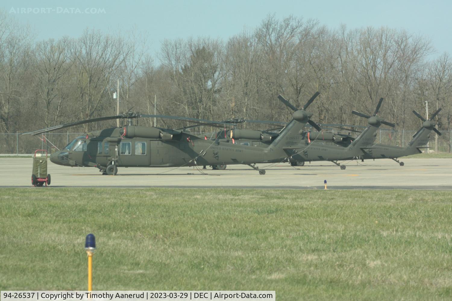 94-26537, 1994 Sikorsky UH-60L Black Hawk C/N 70.2054, 1994 Sikorsky UH-60L Black Hawk, c/n: 70.2054.  With the guard now.