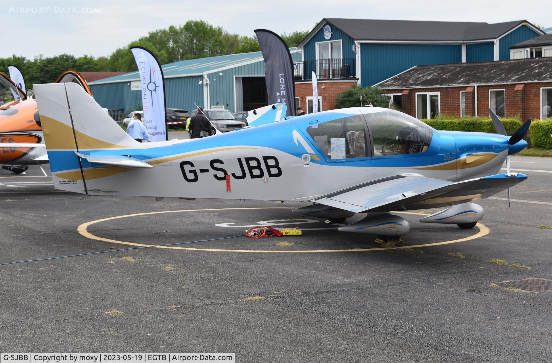 G-SJBB, 2020 Robin DR-400-140B Dauphin Major Major C/N 2744, Robin DR-400-140B Dauphin Major at Wycombe Air Park.