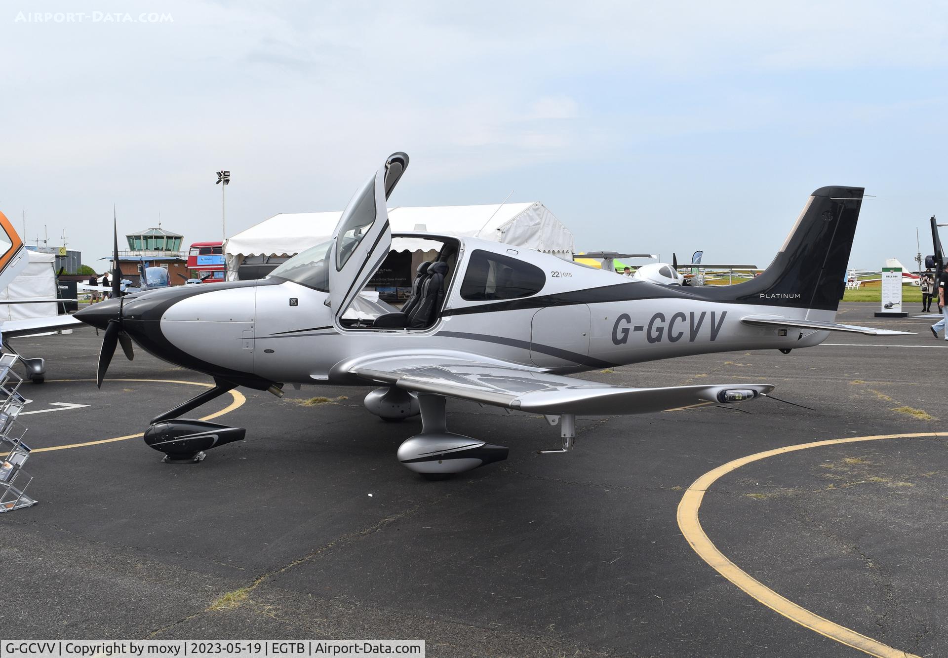 G-GCVV, 2015 Cirrus SR22 C/N 4244, Cirrus SR22 at Wycombe Air Park. Ex N244CY
