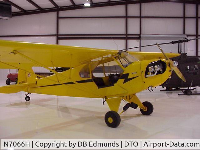 N7066H, 1946 Piper J3C-65 Cub C/N 20317, Piper J-3