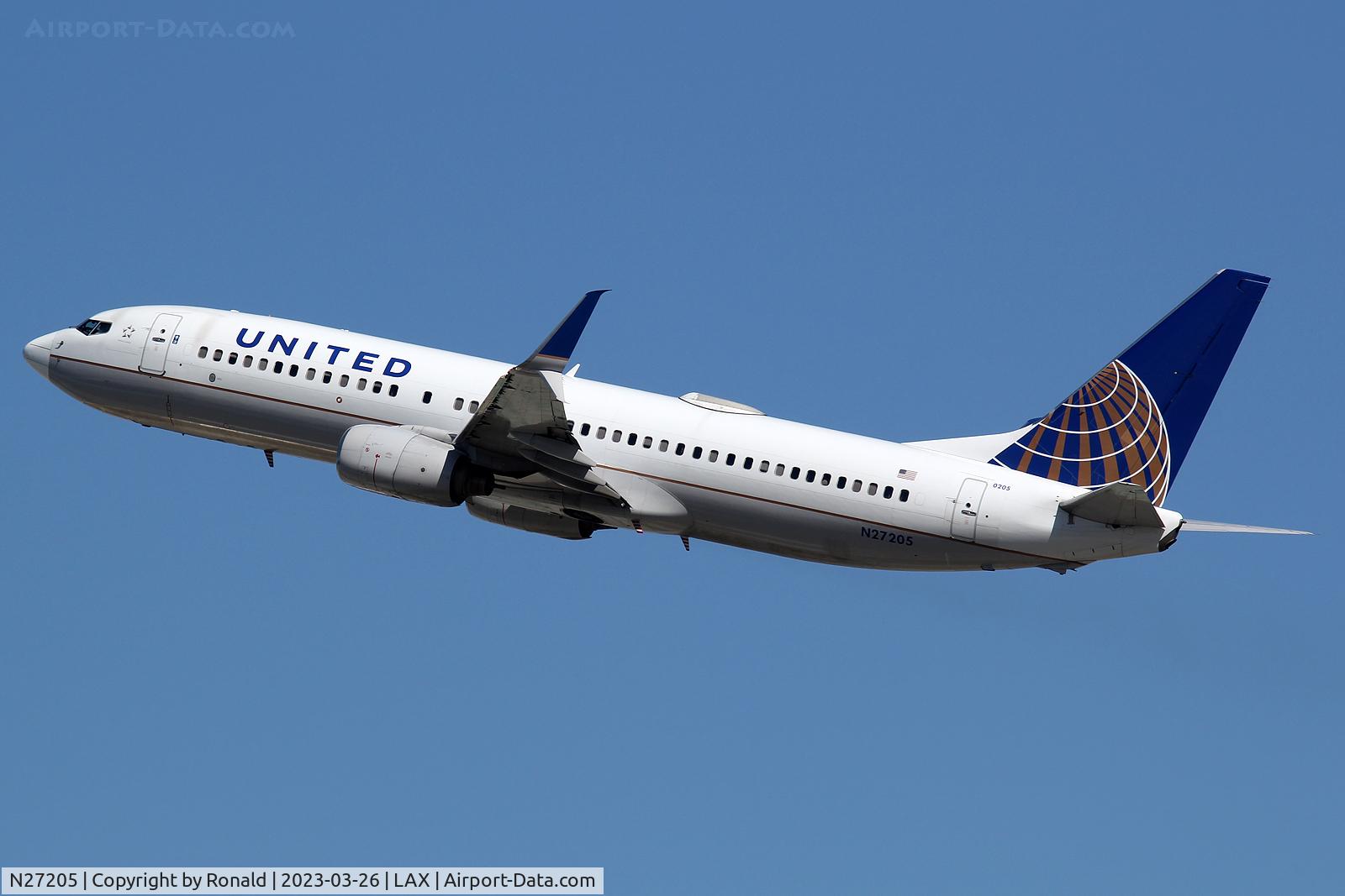 N27205, 2000 Boeing 737-824 C/N 30577, at lax