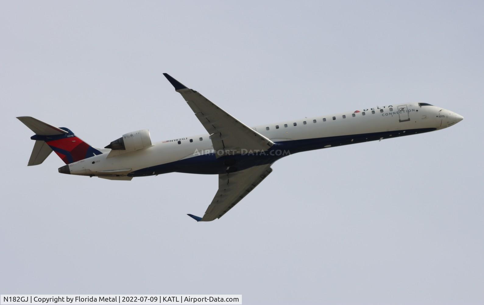 N182GJ, 2008 Bombardier CRJ-900ER (CL-600-2D24) C/N 15175, END/DAL CRJ9 zx