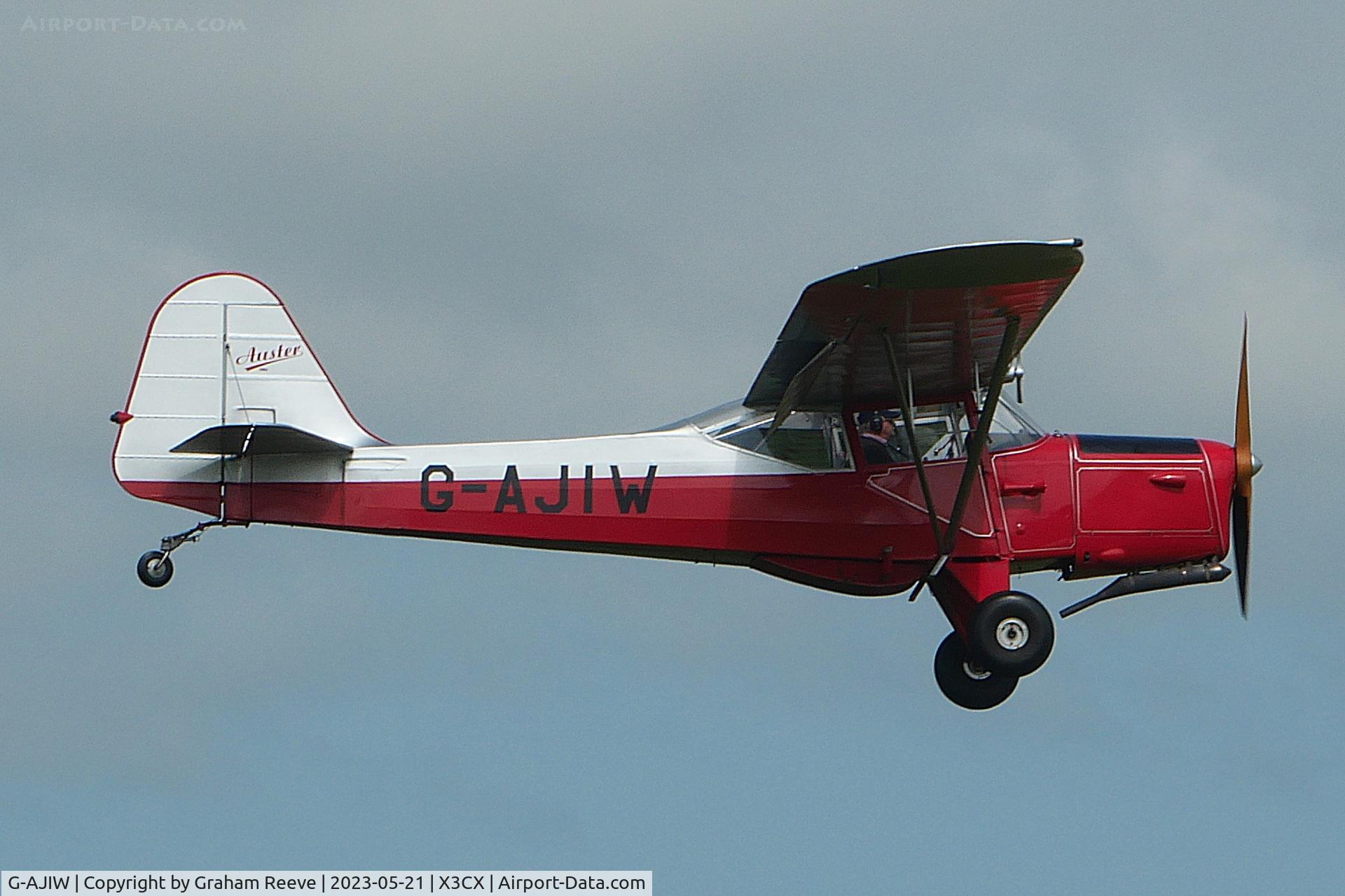 G-AJIW, 1947 Auster J-1N Alpha C/N 2340, Landing at Northrepps.