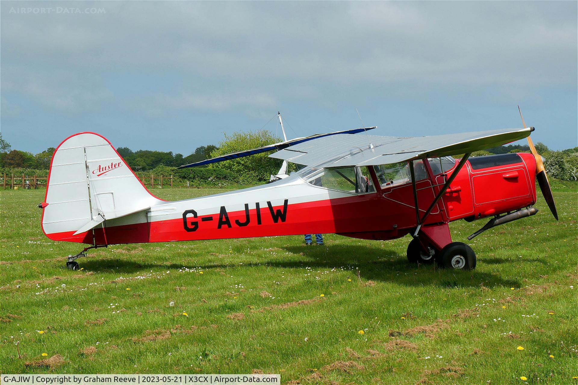 G-AJIW, 1947 Auster J-1N Alpha C/N 2340, Parked at Northrepps.