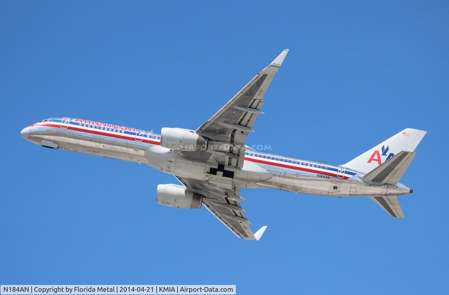 N184AN, 1999 Boeing 757-223 C/N 29594, AAL 752 oc zx