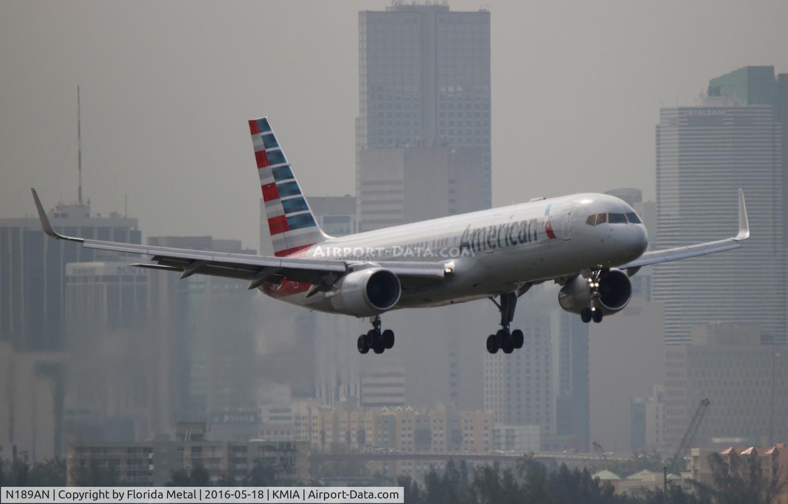 N189AN, 2001 Boeing 757-223 C/N 32383, AAL 752 nc zx