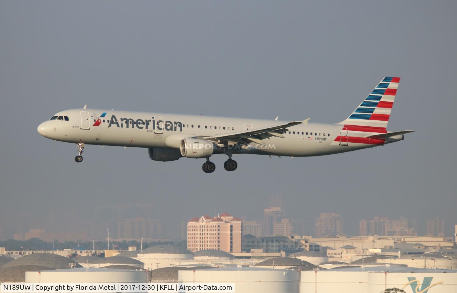 N189UW, 2001 Airbus A321-211 C/N 1425, AAL A321 zx