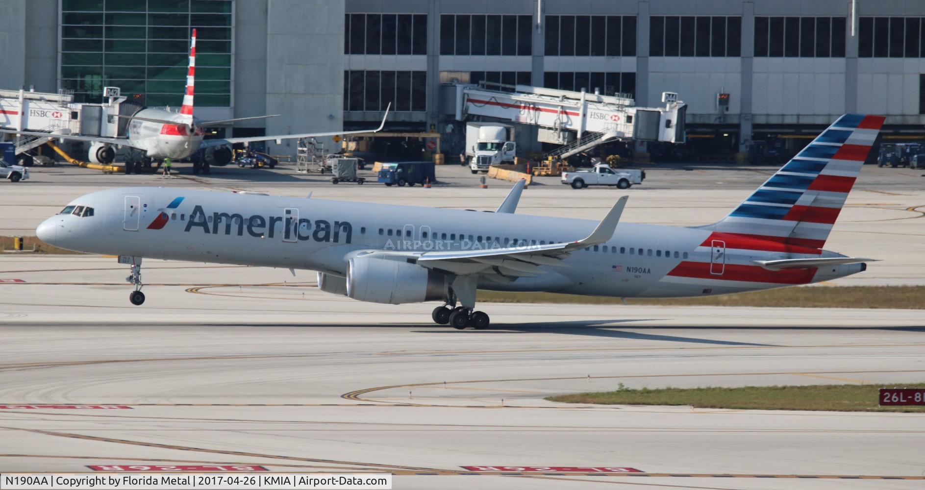 N190AA, 2001 Boeing 757-223 C/N 32384, AAL 757 nc zx