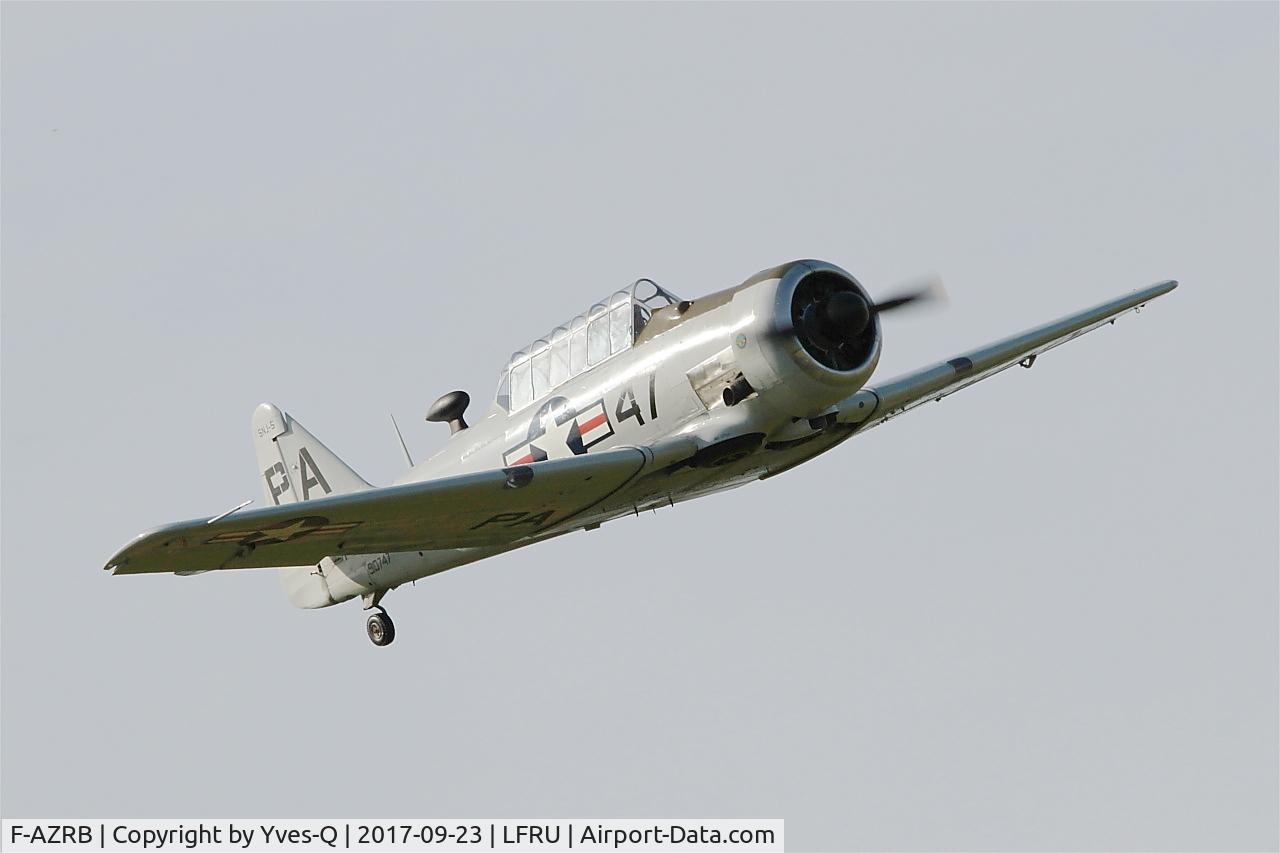 F-AZRB, North American SNJ-5 Texan Texan C/N 88-17955, North American SNJ-5 Texan, On display, Morlaix-Ploujean airport (LFRU-MXN) Air show 2017