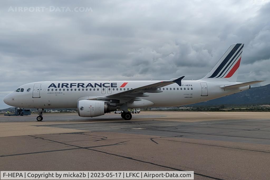 F-HEPA, 2009 Airbus A320-214 C/N 4139, Parked, New livery with name 