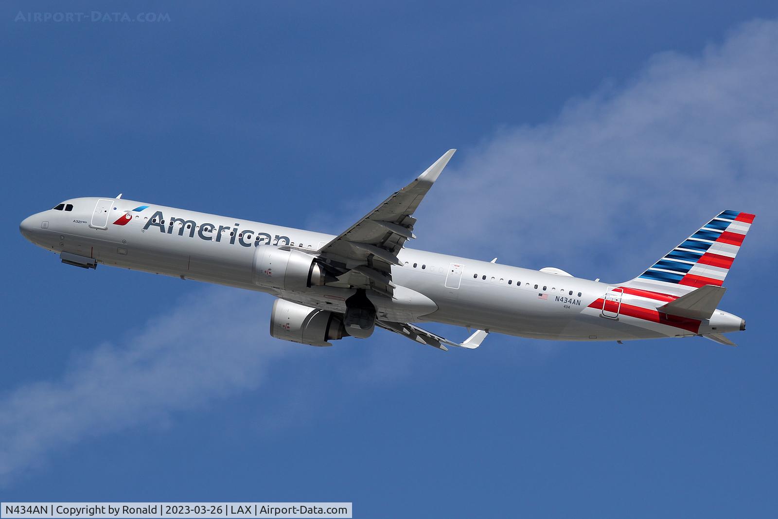 N343AN, 2003 Boeing 767-323 C/N 33082, at lax