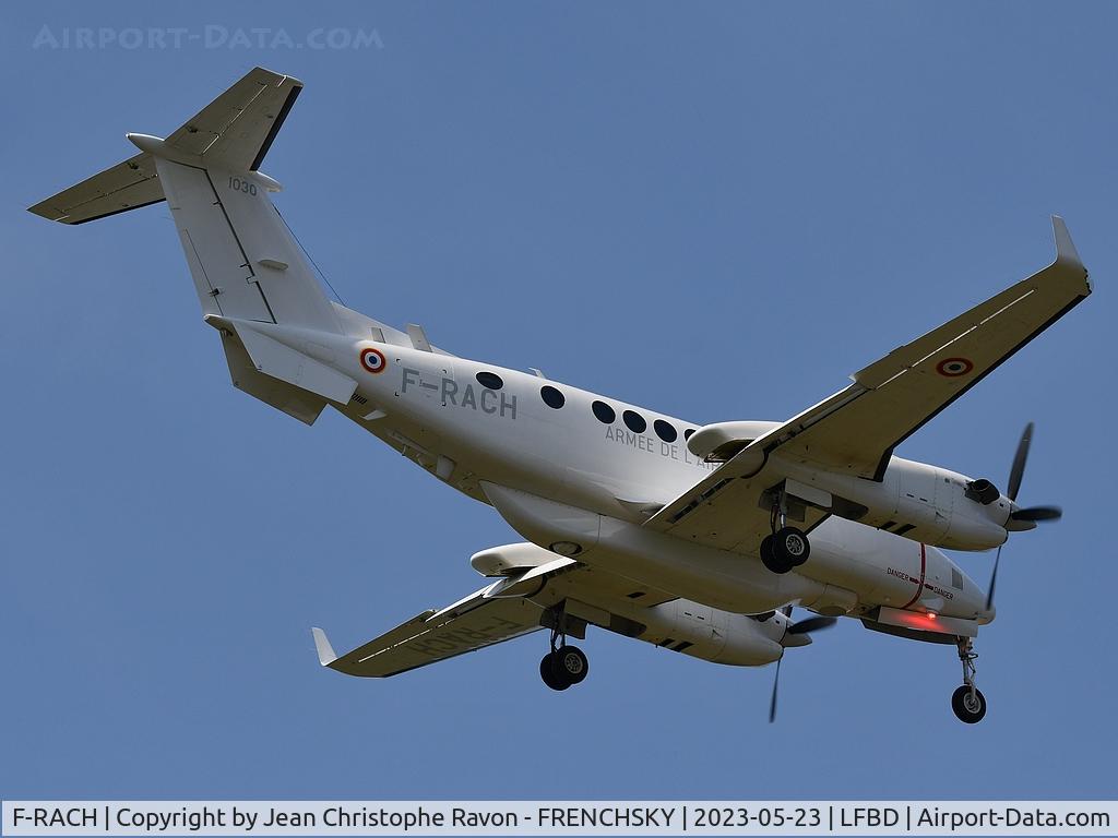 F-RACH, 2016 Beechcraft 350ER/ALSR C/N FL-1030, Escadron EEA01.054 Beech 