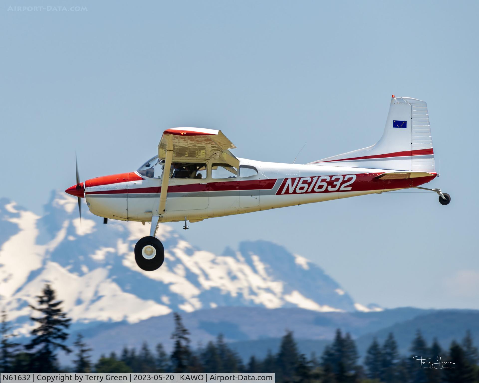 N61632, 1976 Cessna 180K Skywagon C/N 18052785, KAWO