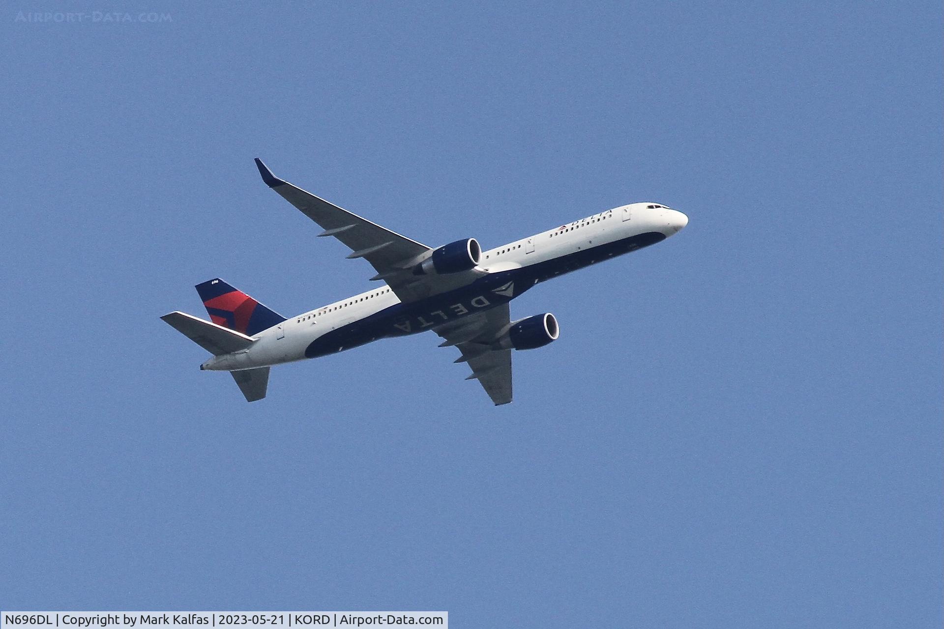 N696DL, 1999 Boeing 757-232 C/N 29728, Delta B752 N696DL DL2879 ATL-ORD