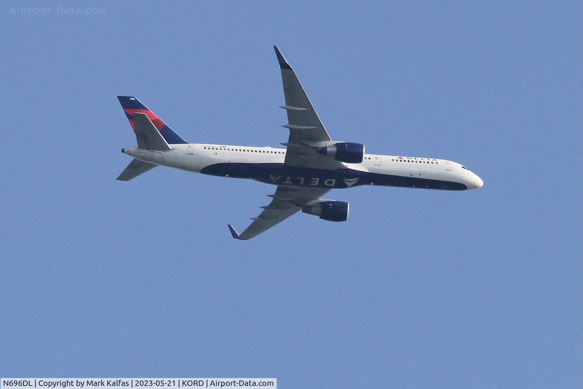 N696DL, 1999 Boeing 757-232 C/N 29728, Delta B752 N696DL DL2879 ATL-ORD