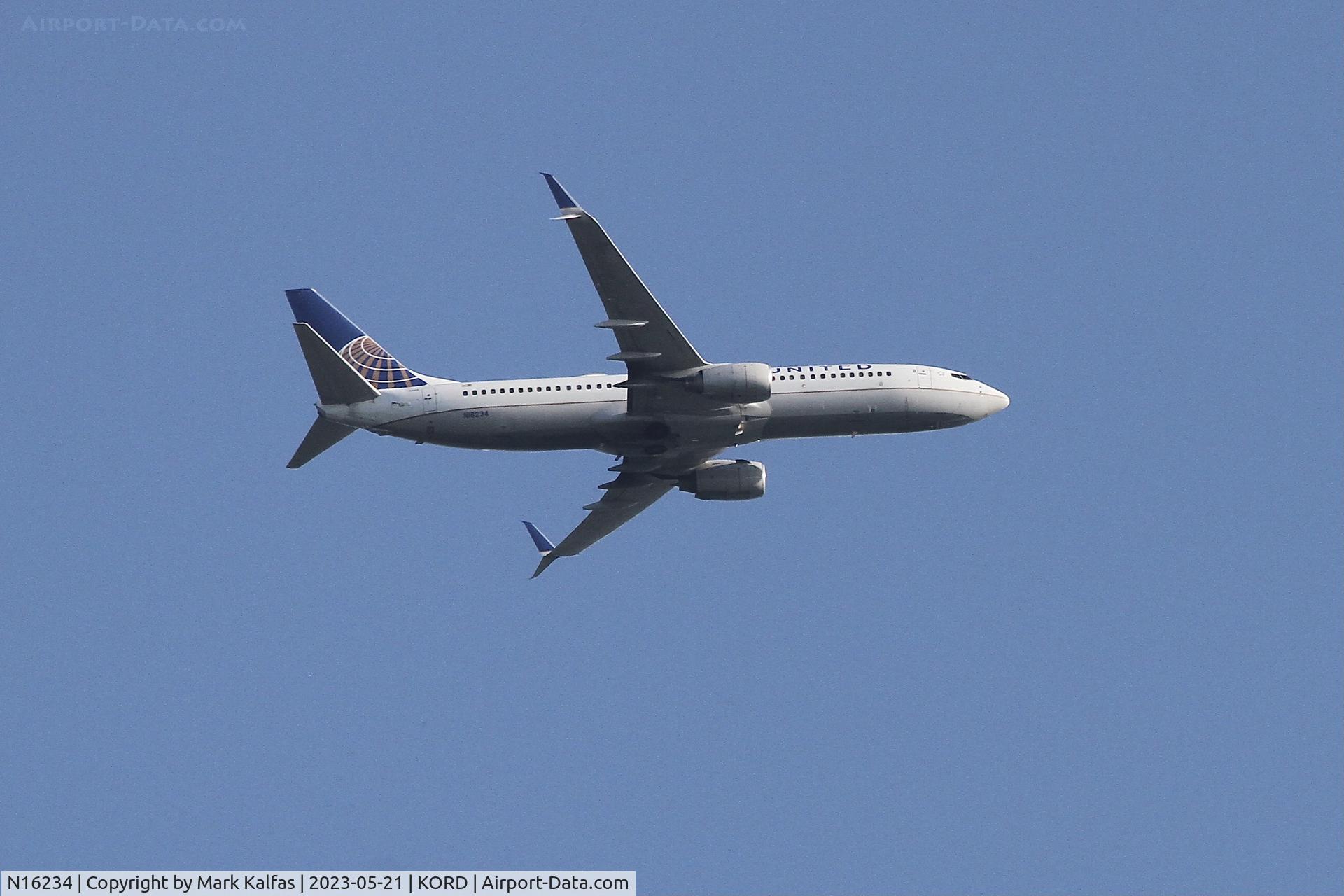 N16234, 1999 Boeing 737-824 C/N 28946, United Airlines B738 N16234 UA1554 DCA-ORD