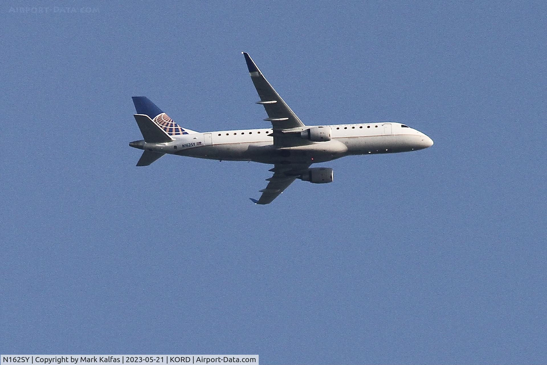 N162SY, 2016 Embraer 175LR (ERJ-170-200LR) C/N 17000576, SkyWest/ United Express E75L N162SY SKW5220 JAX-ORD