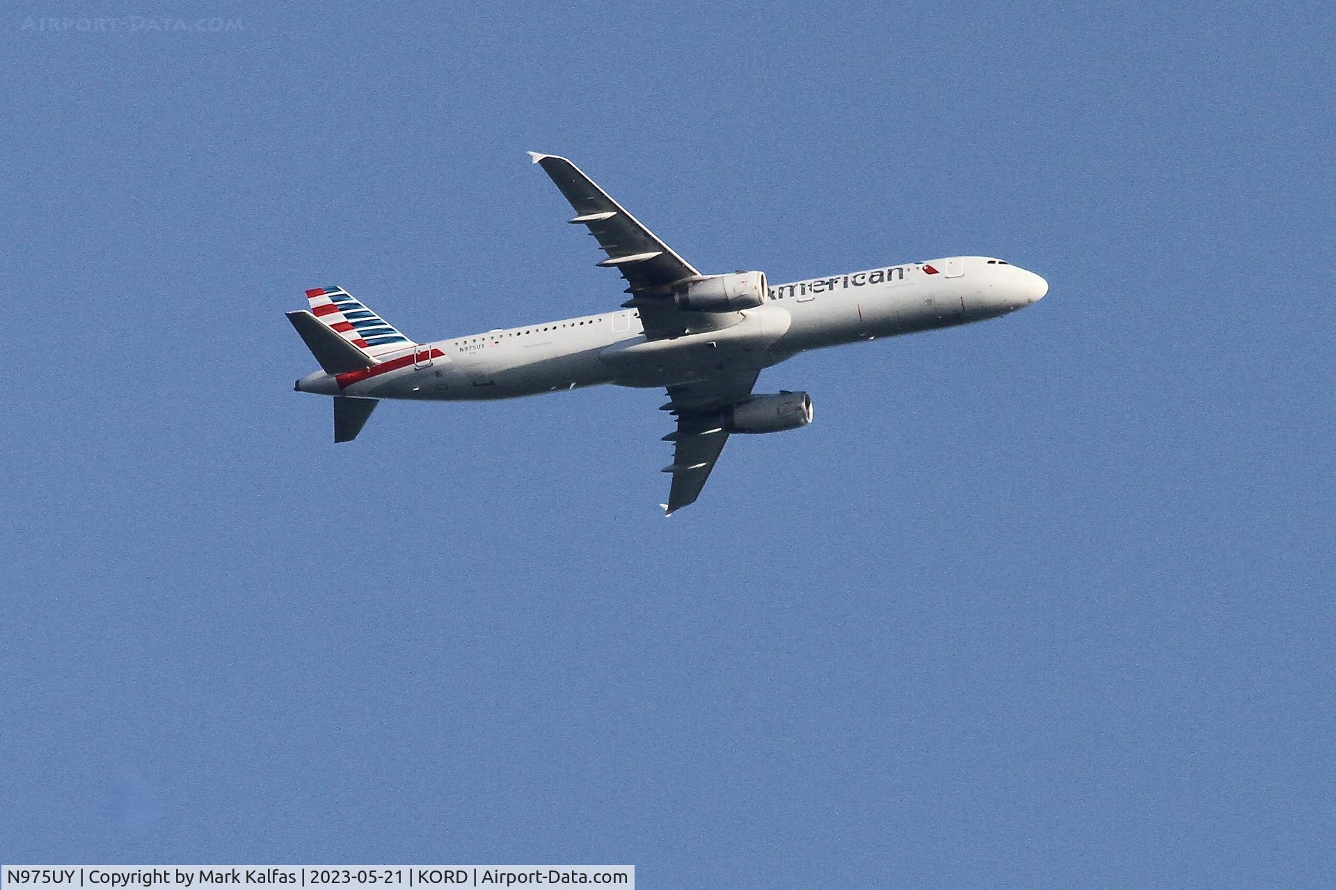N975UY, 2011 Airbus A321-231 C/N 4935, American Airlines A321 N975UY AA2857 CLT-ORD