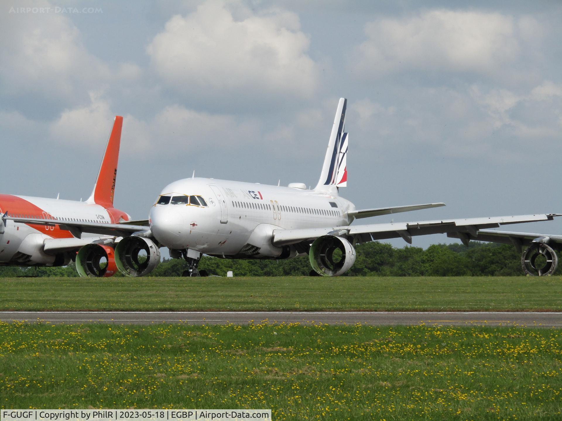 F-GUGF, 2004 Airbus A318-111 C/N 2109, F-GUGF 2003 Airbus A318-100 Air France Kemble