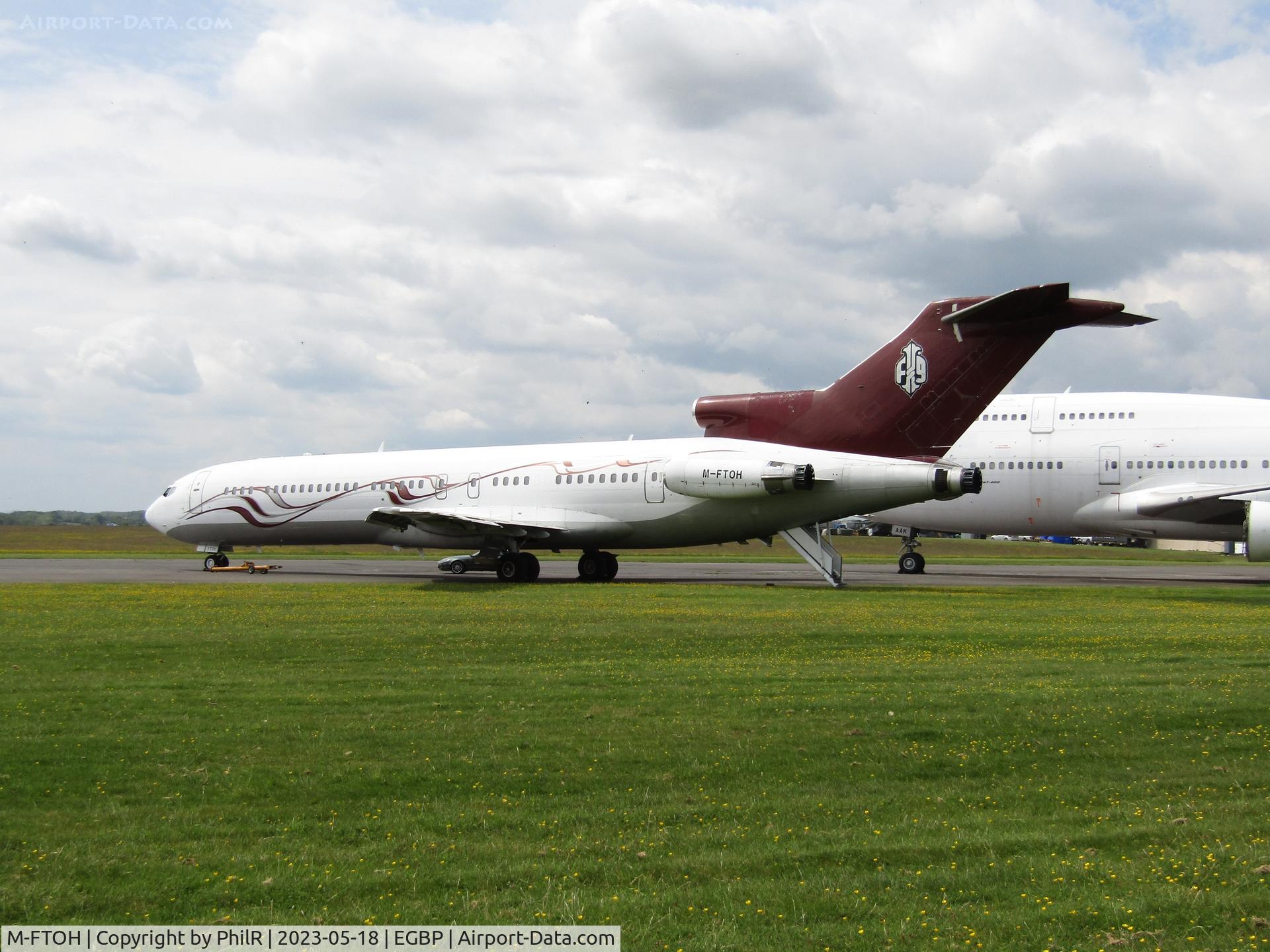 M-FTOH, 1980 Boeing 727-269 C/N 22359, M-FTOH 1980 Boeing 727-200 Kemble