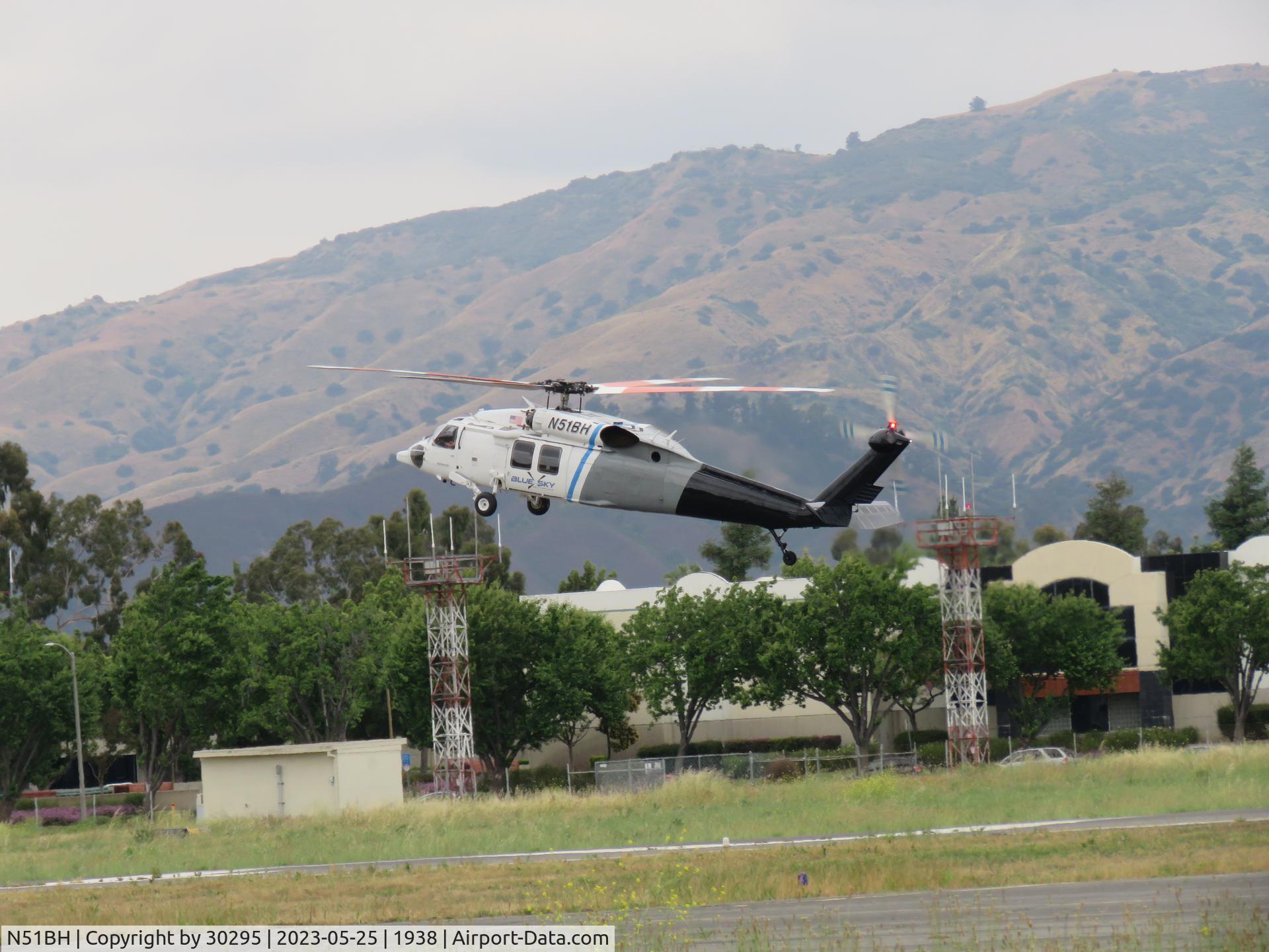 N51BH, 1984 Sikorsky HH-60L Fire Hawk (Black Hawk) C/N 70766, Settling down
