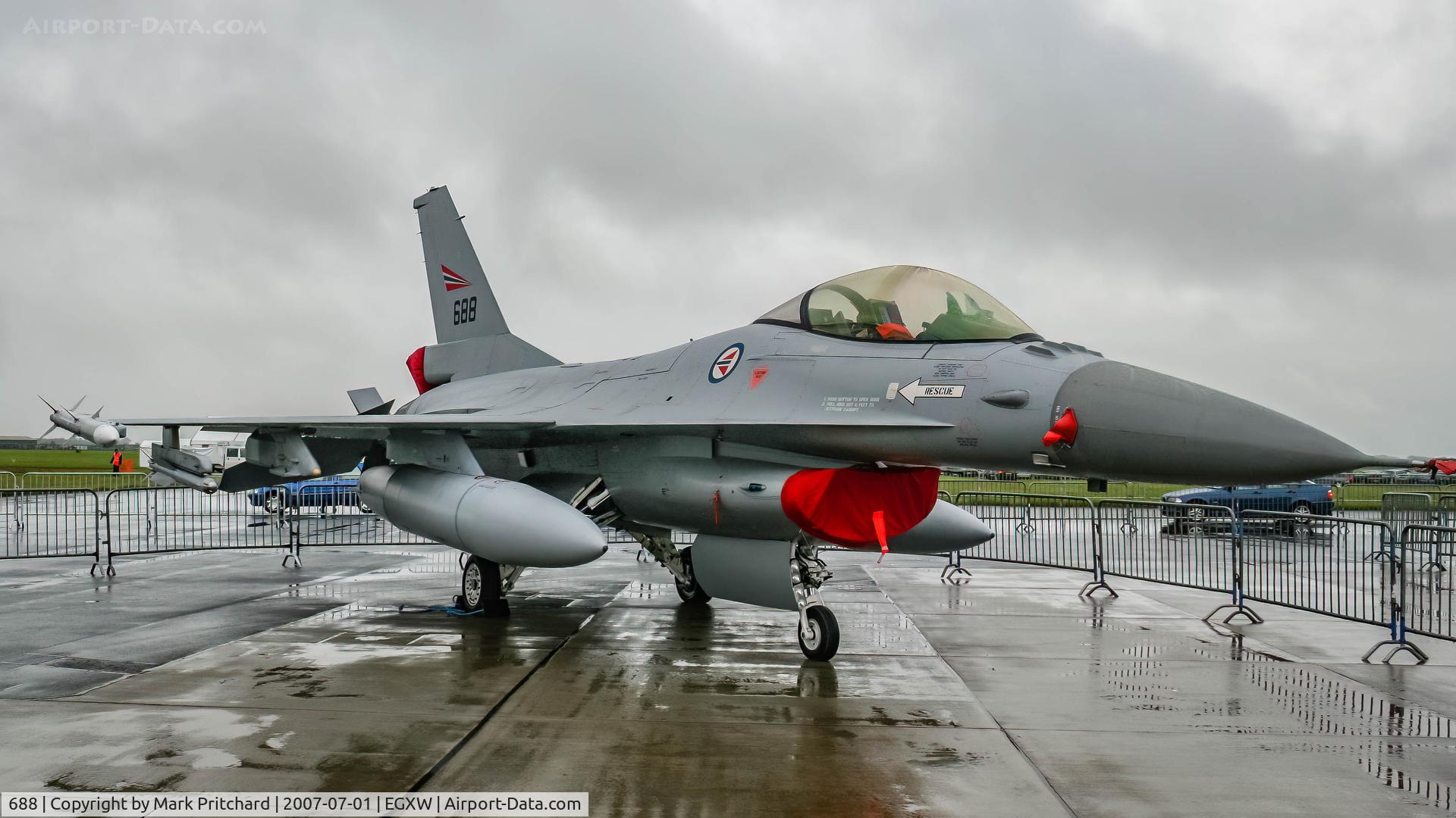 688, 1980 General Dynamics F-16AM Fighting Falcon C/N 6K-60, Shot at RAF Waddington 2007