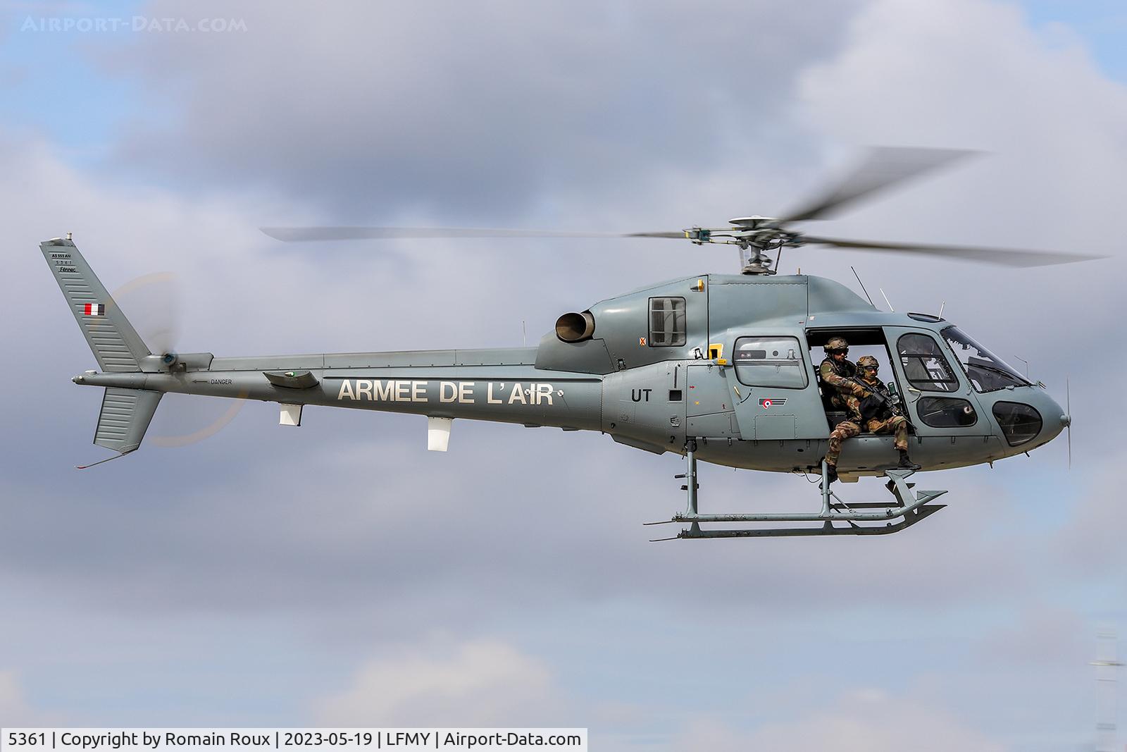 5361, Aérospatiale AS-555AN Fennec C/N 5361, Landing