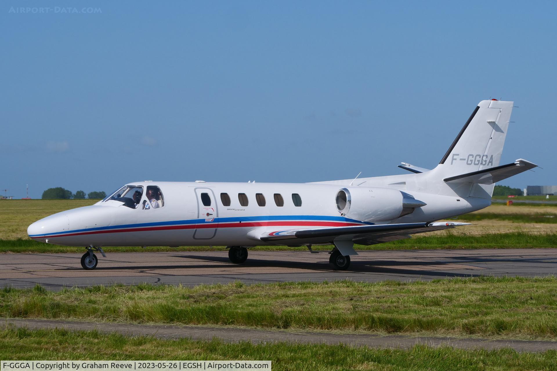 F-GGGA, 1988 Cessna 550 Citation II C/N 550-0586, Just landed at Norwich.