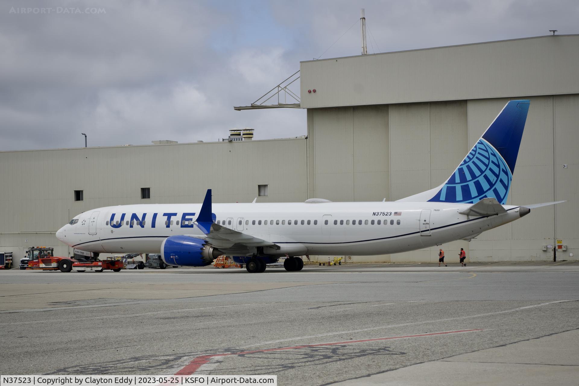 N37523, 2019 Boeing 737-9 MAX C/N 43461, SFO 2023.
