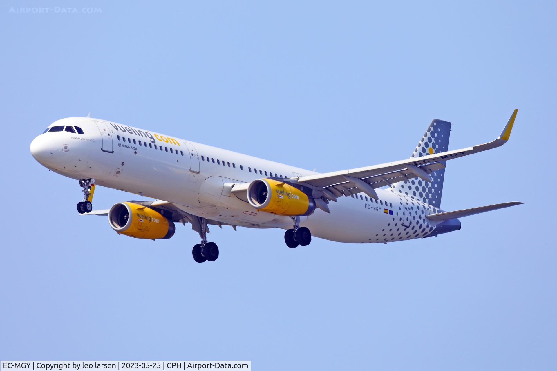 EC-MGY, 2015 Airbus A321-231 C/N 6638, Copenhagen 25.5.2023