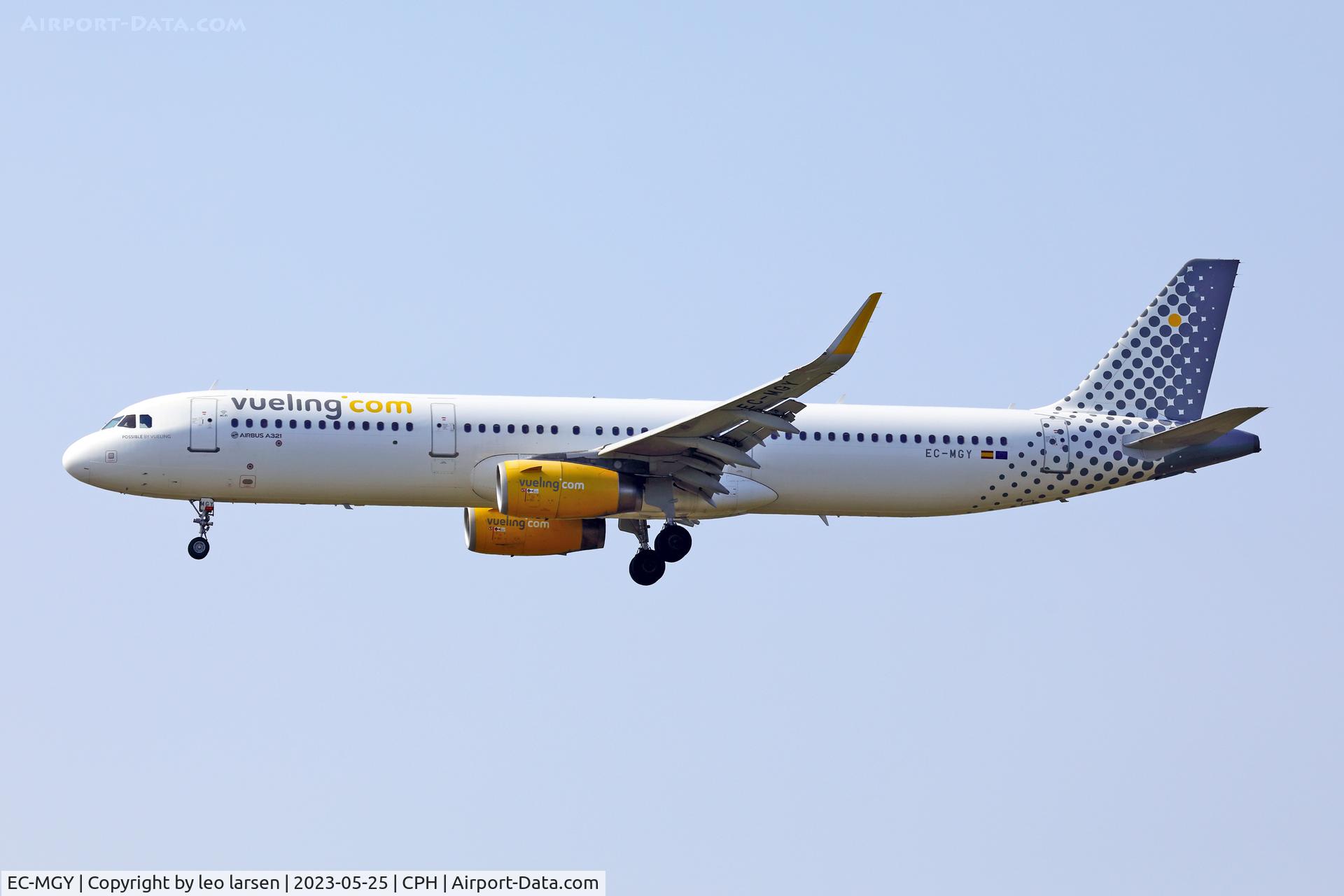 EC-MGY, 2015 Airbus A321-231 C/N 6638, Copenhagen 25.5.2023
