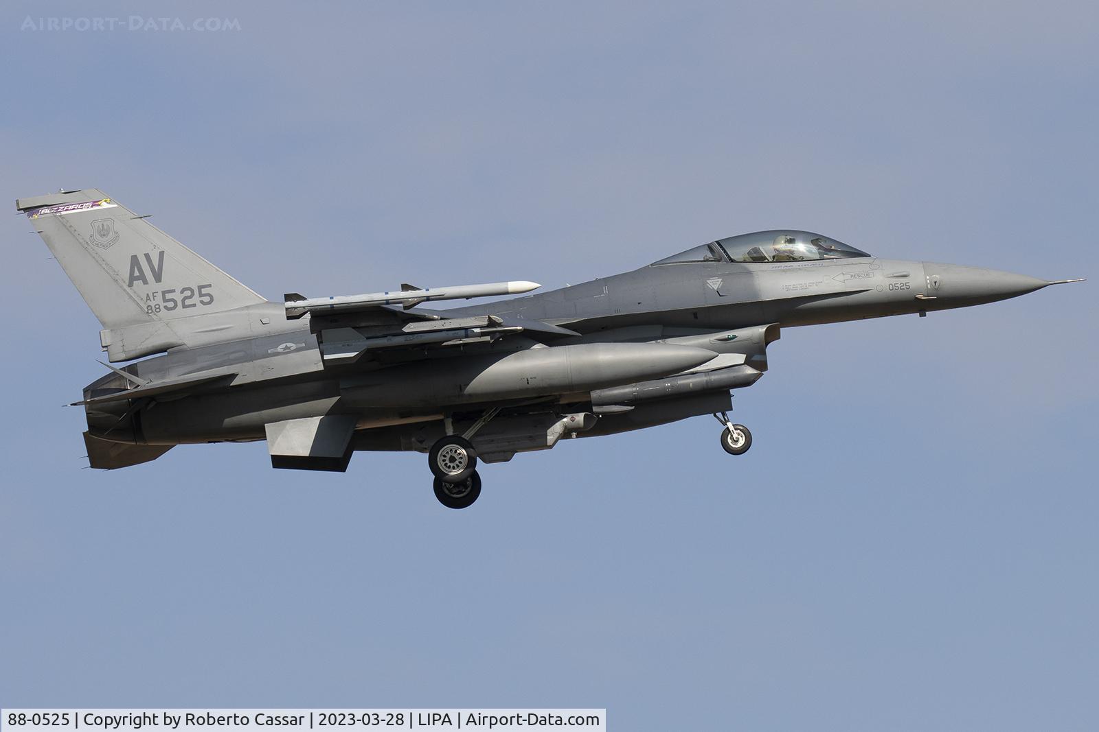 88-0525, 1988 General Dynamics F-16CG Night Falcon C/N 1C-127, Aviano 2023