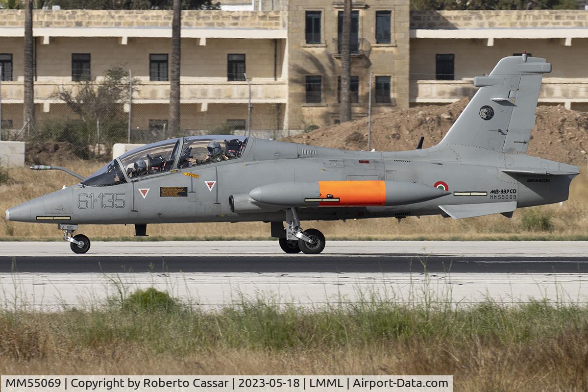 MM55069, Aermacchi MB-339CD C/N 6871/201/CD008, Runway 13