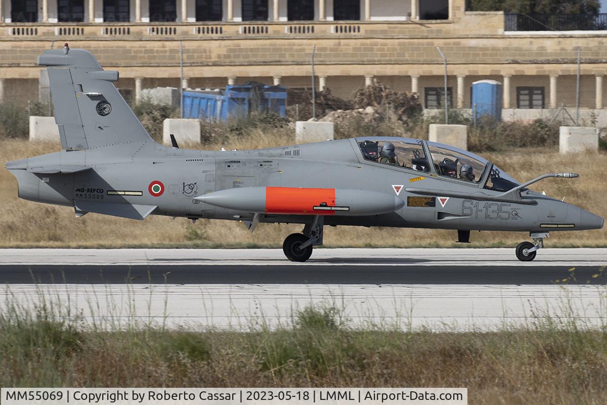 MM55069, Aermacchi MB-339CD C/N 6871/201/CD008, Runway 13