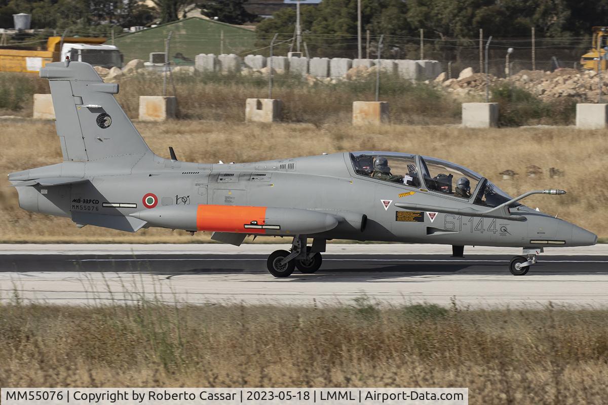 MM55076, Aermacchi MB-339CD C/N 6880/208/CD015, Runway 13