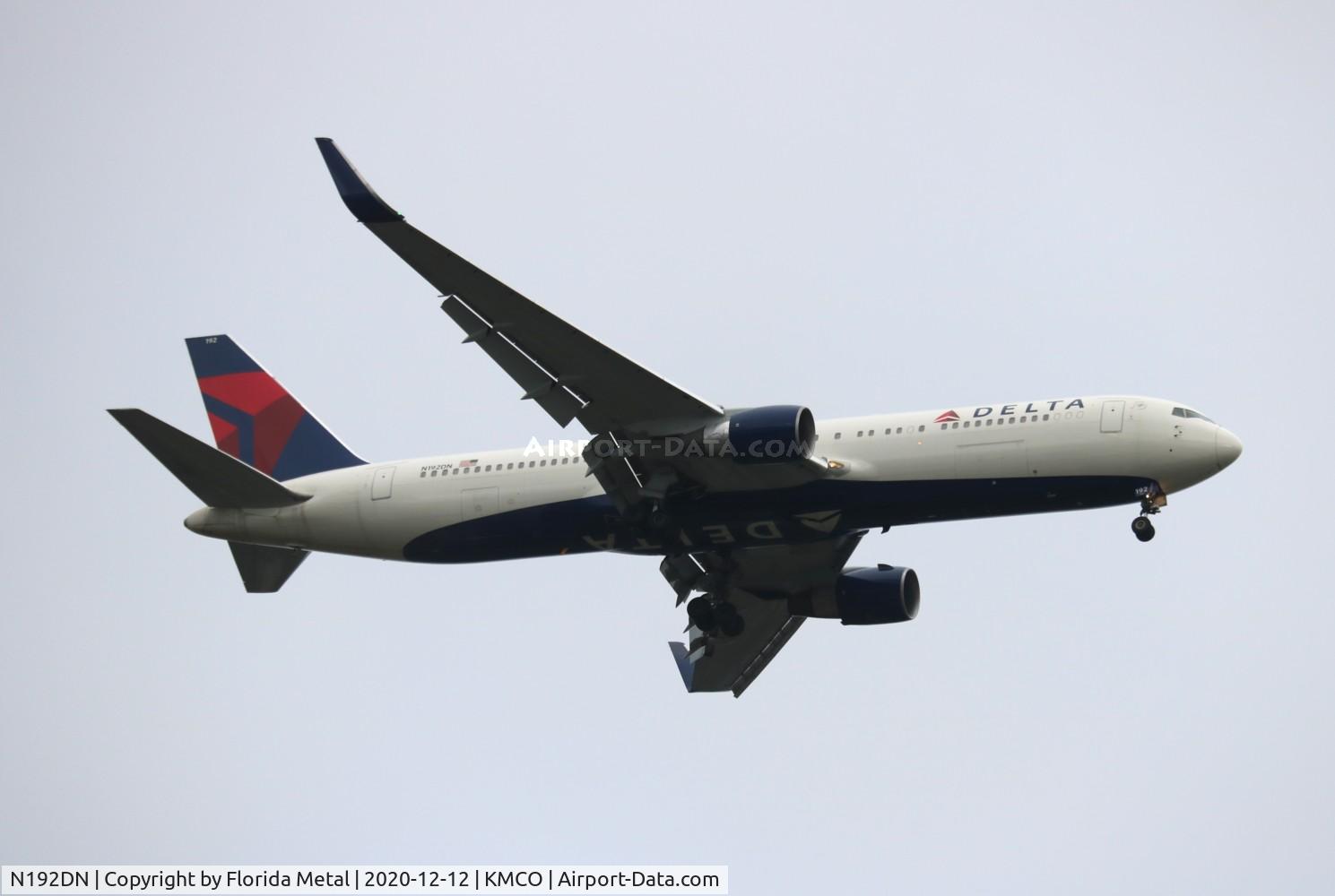 N192DN, 1997 Boeing 767-332 C/N 28449, DAL 763 zx