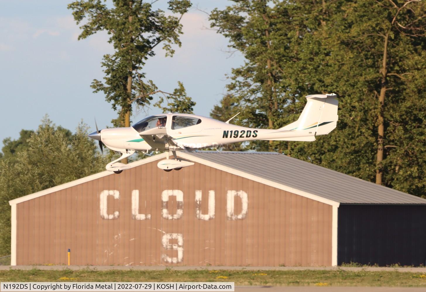 N192DS, 2005 Diamond DA-40 Diamond Star C/N 40.576, OSH 2022 zx