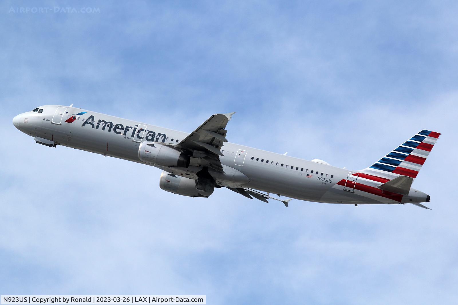 N923US, 2015 Airbus A321-231 C/N 6543, at lax