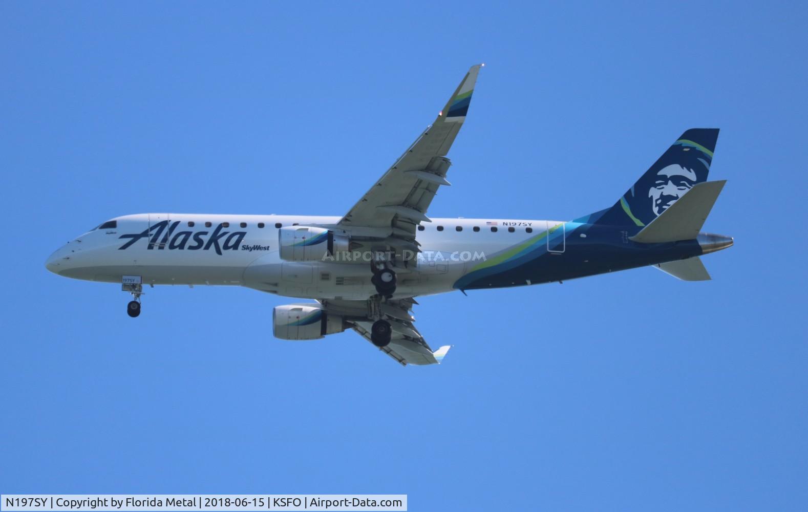 N197SY, 2018 Embraer 175LR (ERJ-170-200LR) C/N 17000709, SKW/Alaska E175 zx