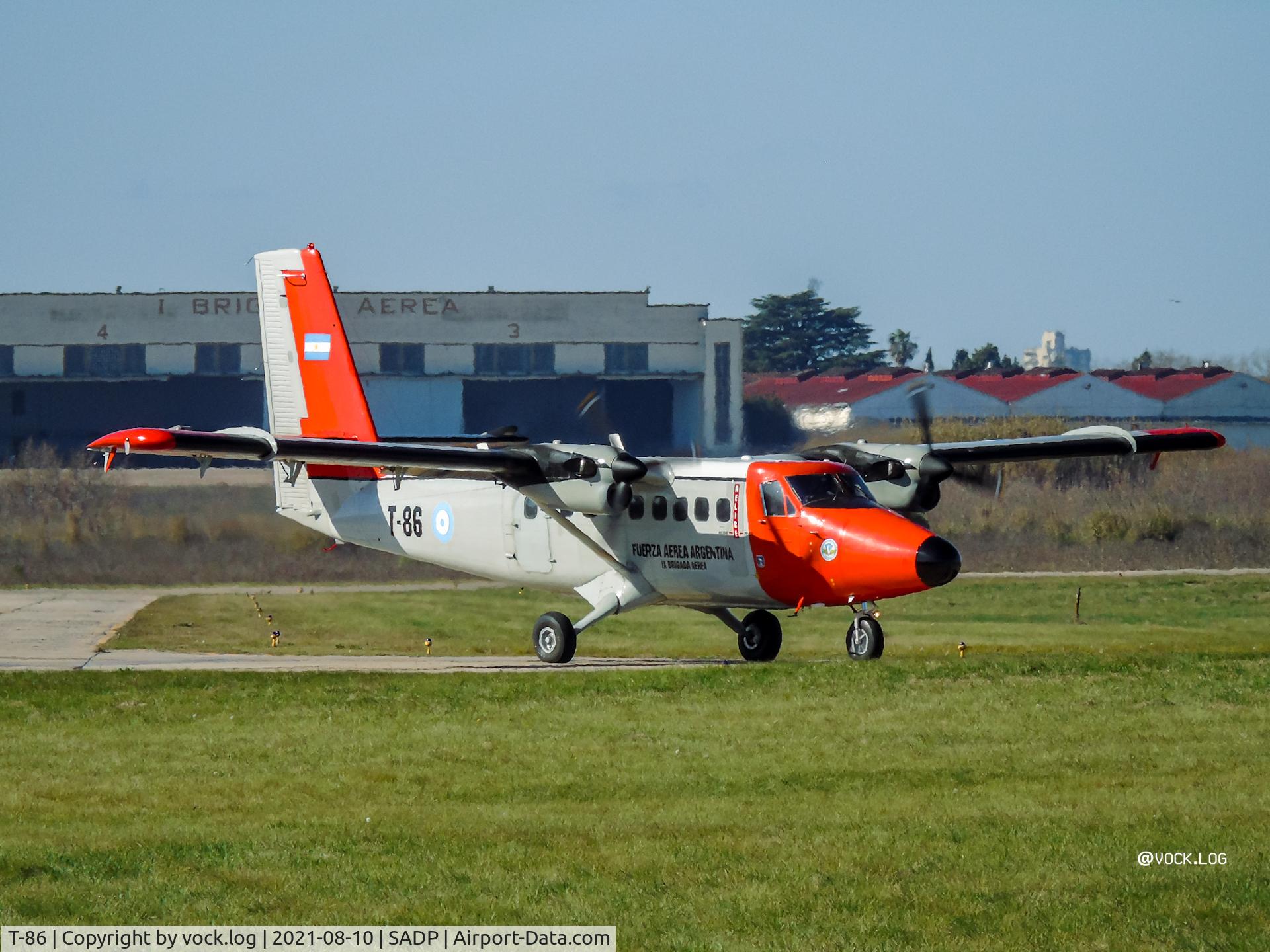 T-86, 1969 De Havilland Canada DHC-6-200 Twin Otter C/N 225, T-86 ready to departure of runway 17 at Palomar.
