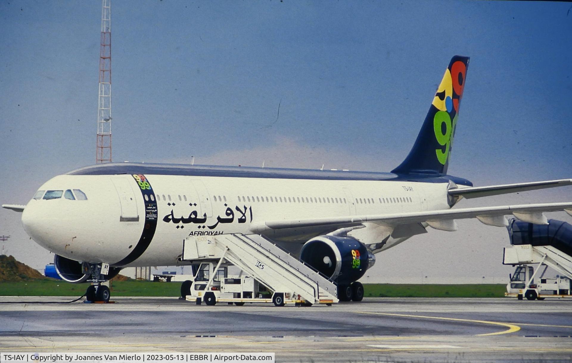 TS-IAY, 1985 Airbus A300B4-620 C/N 354, Brussels