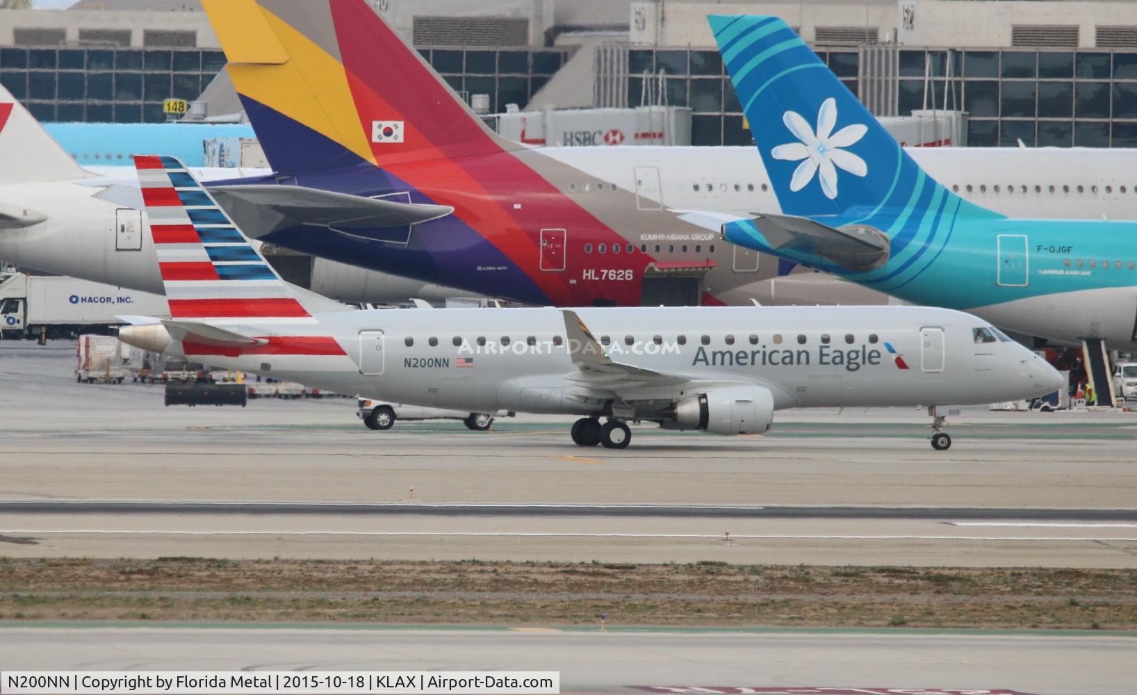 N200NN, 2015 Embraer 175LR (ERJ-170-200LR) C/N 17000456, CPZ/Eagle E175 zx Imperial LAX